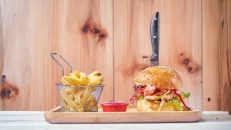 Deluxe Burger