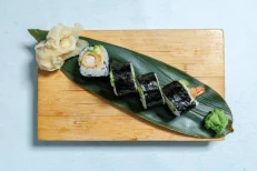 Futomaki Karkalec Tempura