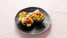 Sallatë Avokado Karkalec