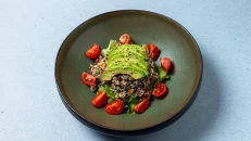 Sallatë Quinoa