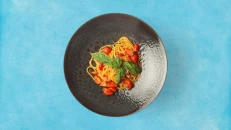 Spageti Me Pomodorini & Borzilok