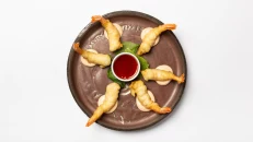 Karkalec Tempura me Sweet Chilli
