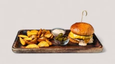 Black Angus Cheese Burger
