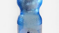 Ujë me Gaz