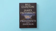 The President is Missing by Bill Clinton - James Patterson