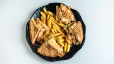 Pita Likos Chicken