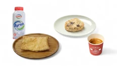 Byrek me gjize + ayran + Biskot cokollate + Kafe
