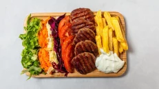 5 Qofte me Garniturë
