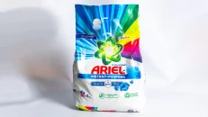 Ariel Pluhur 2kg për të Bardha