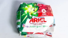 Ariel Pluhur 1.2kg për të Bardha