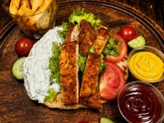 Crispy chicken Pita