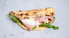 Sanduiç Mortadella Pistachio