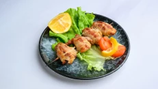 Shishqebap Pule me Pançetë