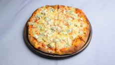 Pizza 4 Djathrat
