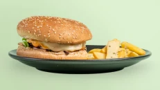 Burger me Mish Pule