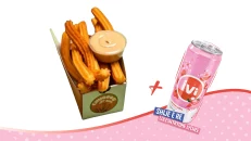 Foodini Churros me Çokollatë Kinder Bueno + Ivi Luleshtrydhe
