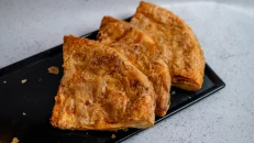 Byrek Shtëpie Qepë & Domate