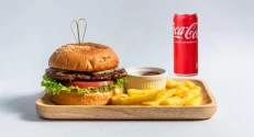 Cheeseburger Pule + Coca Cola