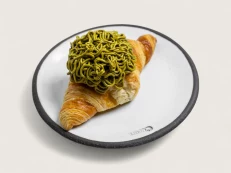 Briosh me Pistachio Spaghetti