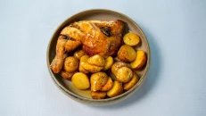 Kofsha Pule me Patate Furre