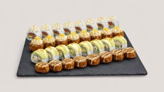 Mix of 32 Pieces