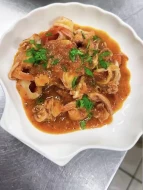 Sallatë Fruta Deti e Ngrohtë