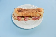Sandwich Proshutë Sallam
