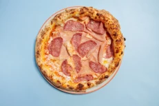 Pizza Proshutë Sallam