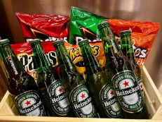 Game Night Box Heineken & Snacks