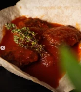 QOFTE ME SALCË CHILLI