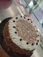 Torte Tradicionale me veze dhe kakao (merenge)