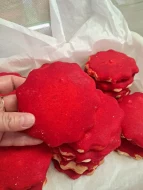 Gurabi te kuqe tradicionale