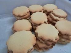 Gurabi te bardha tradicionale