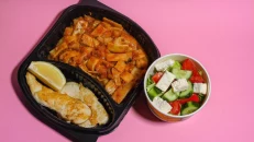 Bishtaje Fileto Pule & Sallate Shtepie