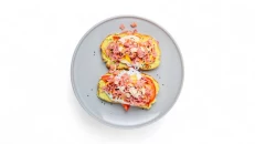 Egg Benedict me Proshutë
