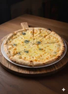 Pizza 4 Formaggi