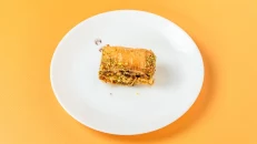Bakllava me Pistachio