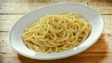 Spaghetti me Gjalpë