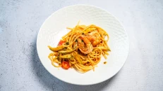 Linguine me Karkalecë dhe Kunguj