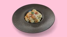 Tortellini me Salcë Domate & Borzilok