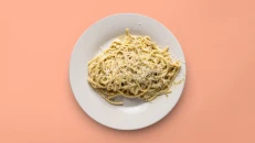 Linguini me Pana Pesto & Pulë