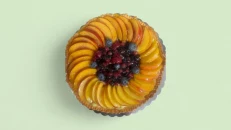 Krostatë e Plotë me Nektarinë & Fruta Pylli