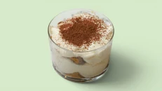 Tiramisu me Kafe