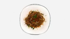 Linguini me Salcë