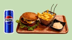 Chicken burger + pepsi