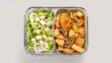 Patate Furre me Kofshë Pule & Sallatë