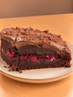 Sacher me mjeder
