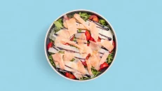 Sallatë me Salmon të Tymosur