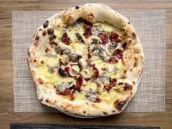 Crust Pizza