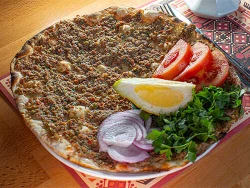 Pica Lahmacun